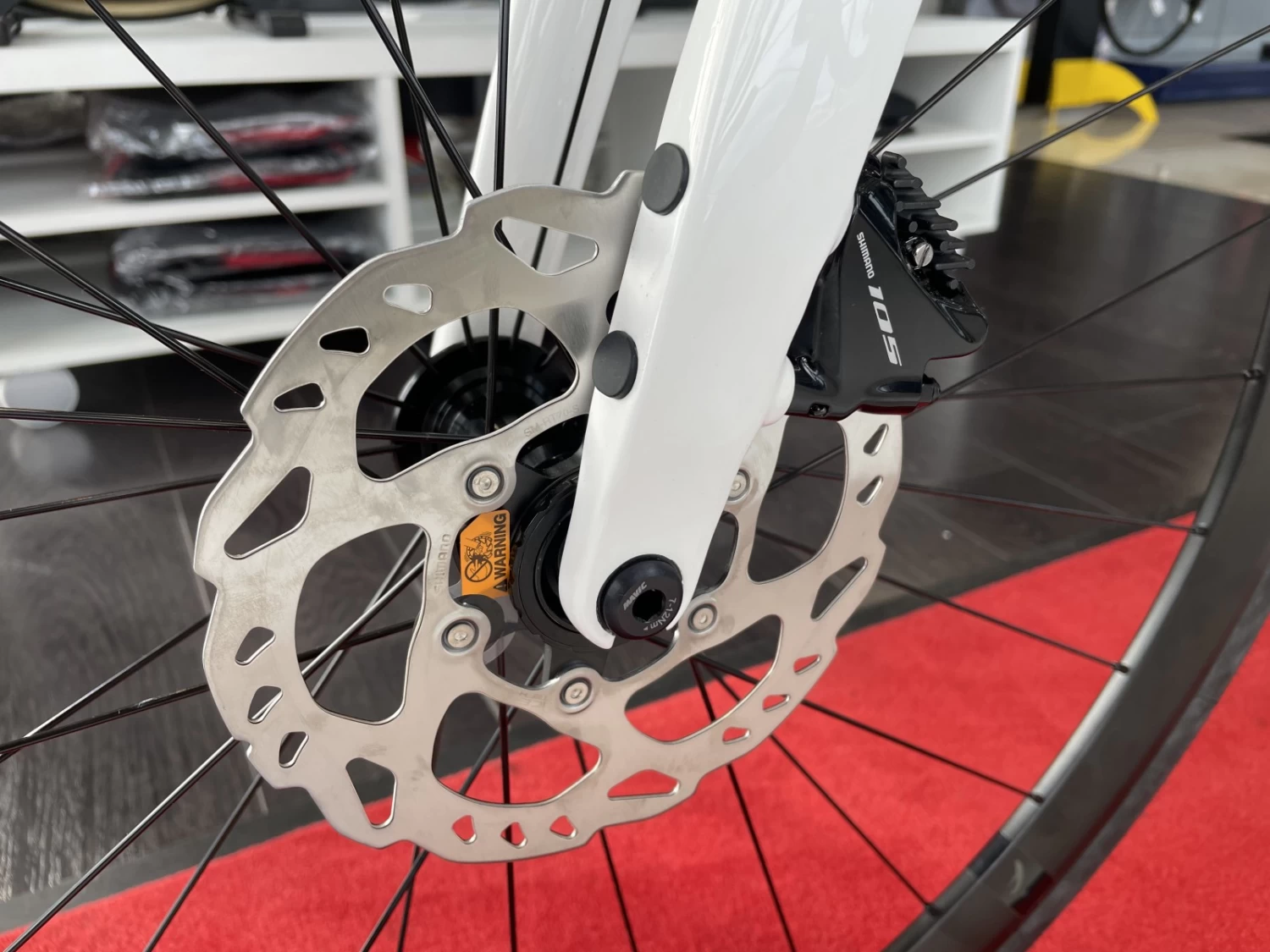 BERRIA Belador 6.1 Vélo De Route Carbone Black Ebony/White Snow 2023 9 BERRIA Belador 6.1 Vélo De Route Carbone Black Ebony/White Snow 2023 – Image 7