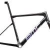 BMC Cadre Teammachine SLR Var1 Carbon Prisma 2023 2 BMC Cadre Teammachine SLR Var1 Carbon Prisma 2023 -Garmin Magasin bmc cadre teammachine slr var1 black carbon iridescent 2023