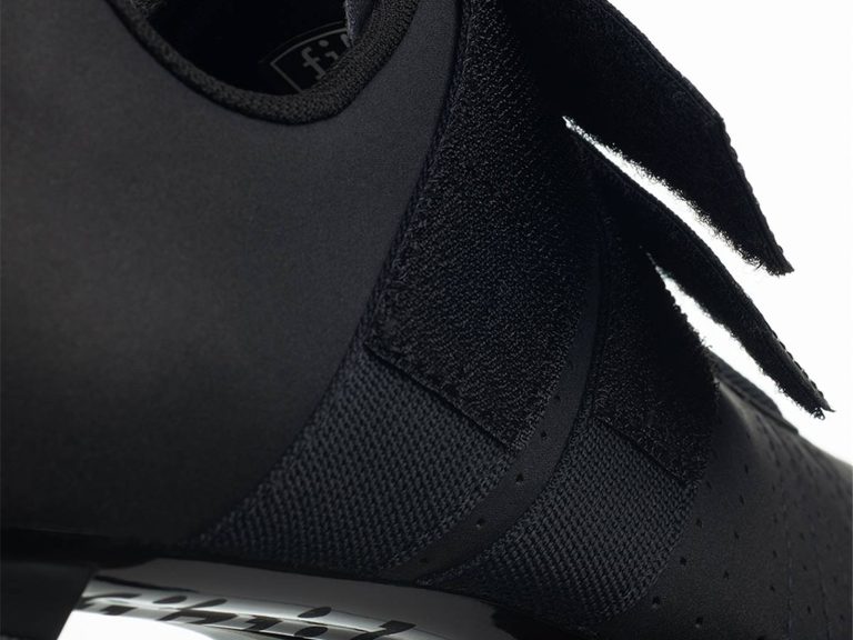 Garmin Magasin 32 Garmin Magasin -Garmin Magasin fizik tempo r5 powerstrap blackblack chaussures velo de route 2 768x576 1